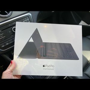 iPad Pro Smart Keyboard